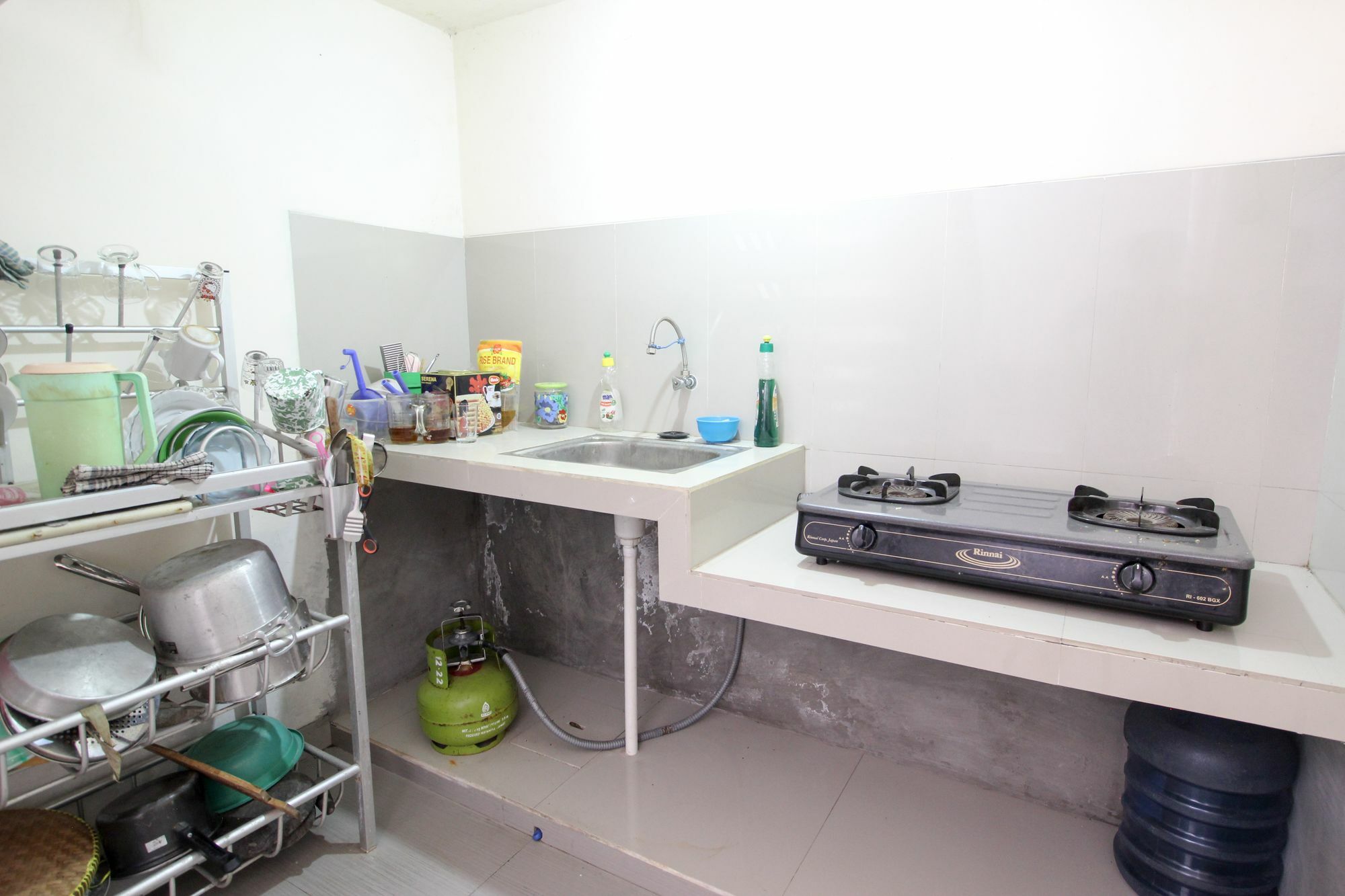Reddoorz Plus Near Stie Ykpn 2 Maguwo Bagian luar foto
